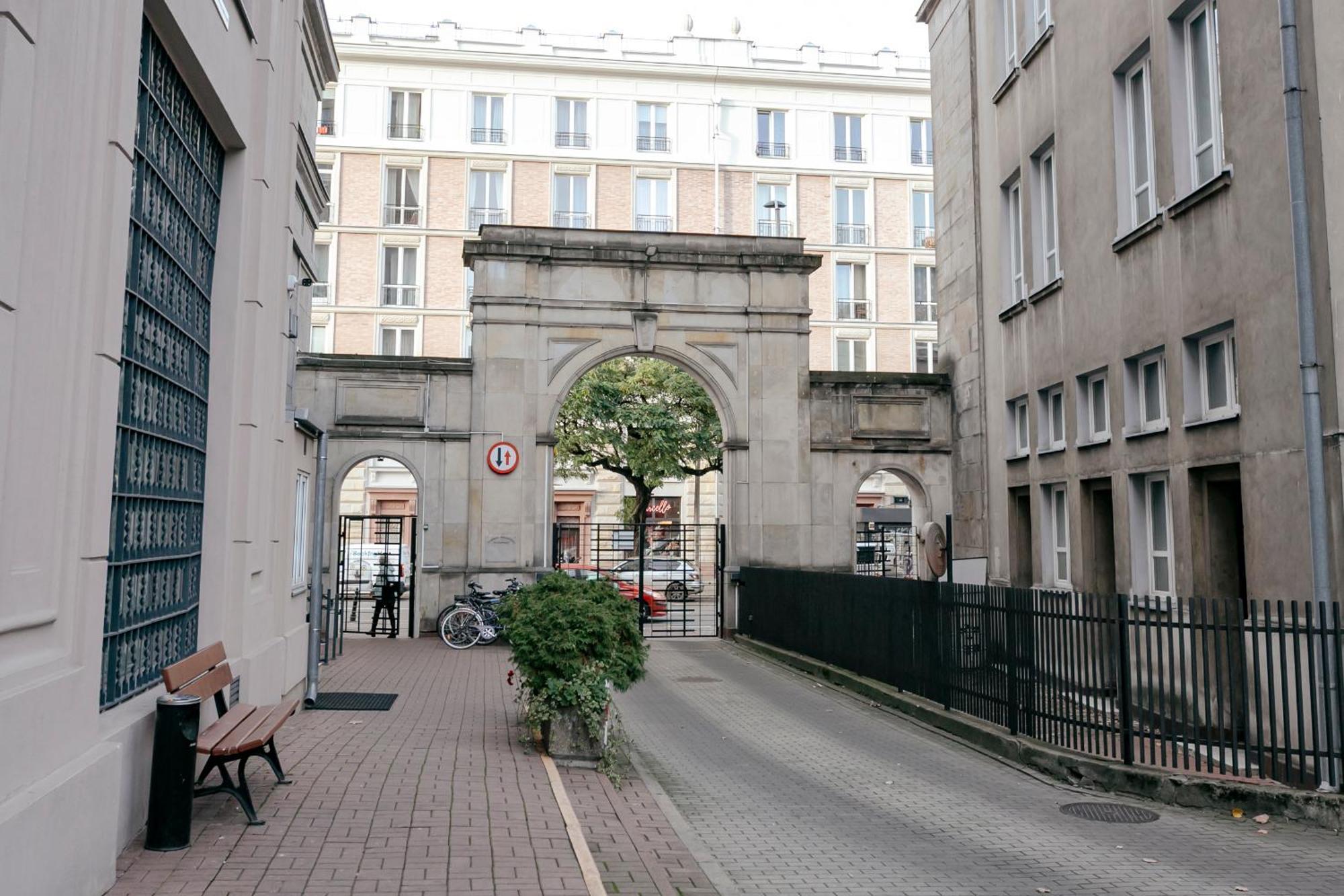Plac Konstytucji 6 Orange - Apartament Dla 4 Osob - Bezplatny Parking - Free Parking - Piekny Widok Na Panorame Warszawy Warsaw Luaran gambar